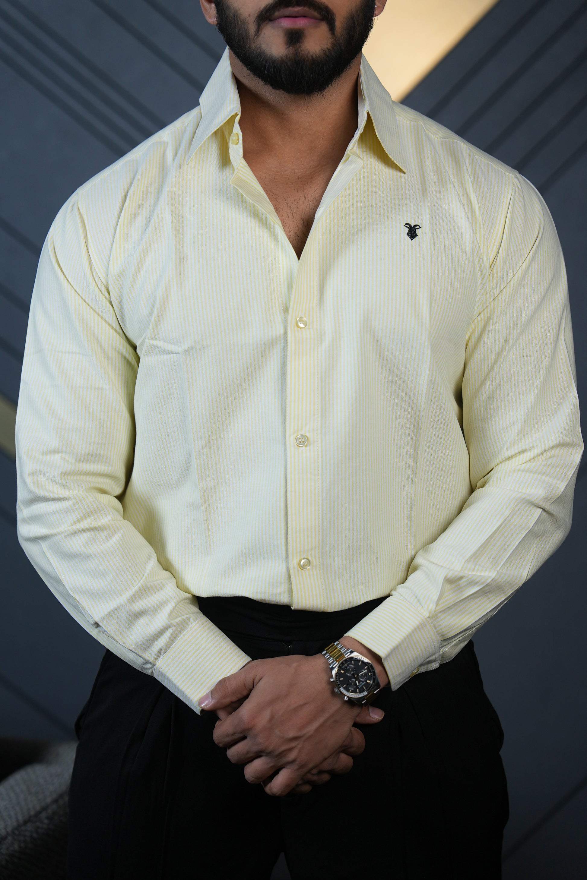 Old Money Essential Men Shirt