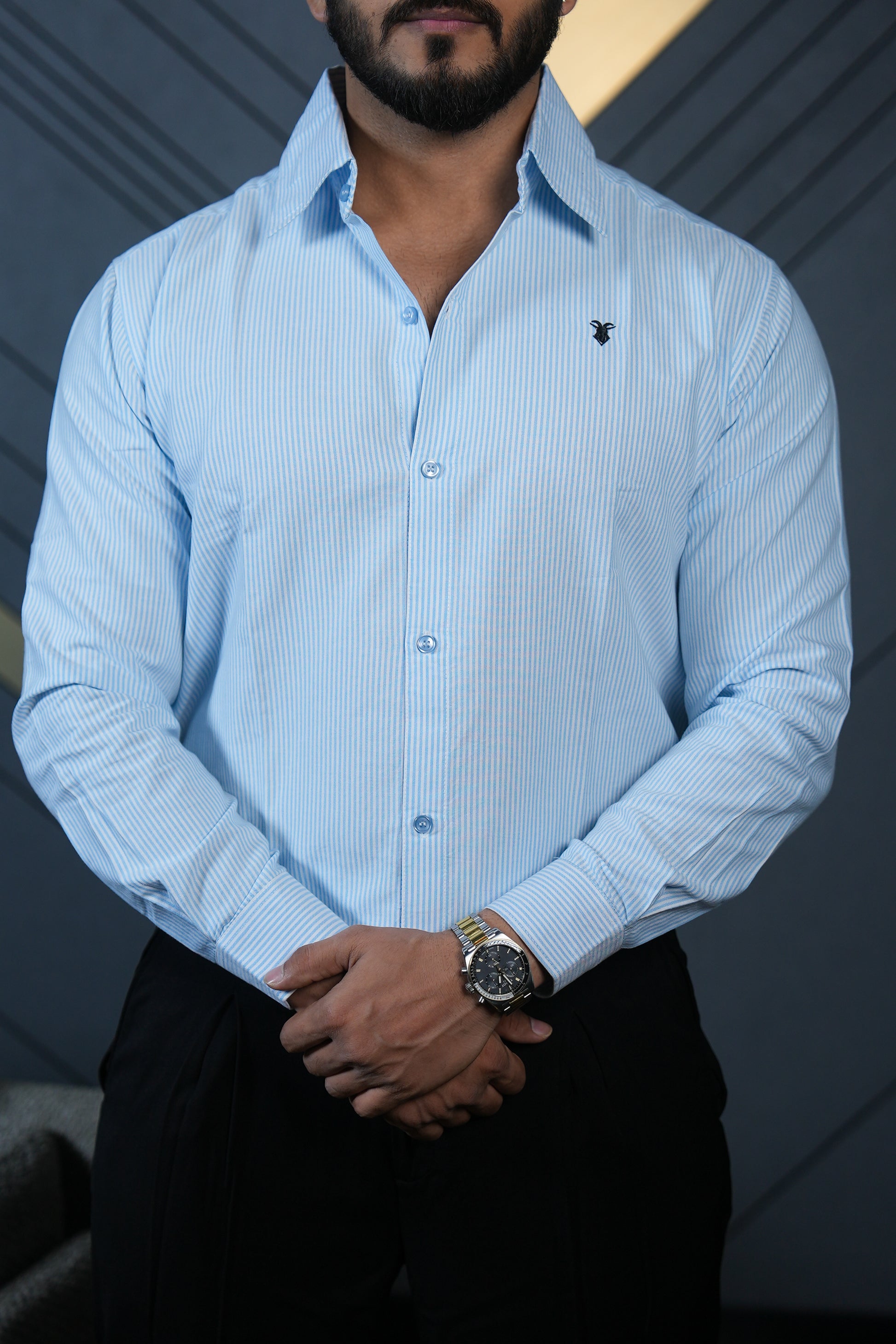 Old Money Essential Men Shirt